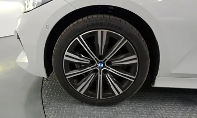 BMW 3-Series 2025, 4539 км, за 24702.58 USD