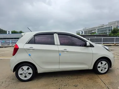 Kia Morning 2015, 176401 км, за 2080.22 USD