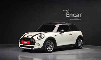 MINI Cooper · 2017 год
