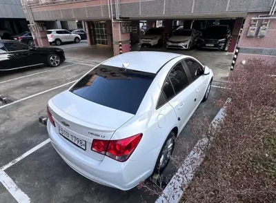 ChevroletGMDaewoo Cruze 2014, 71500 км, за 2231.85 USD