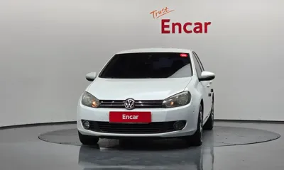 Volkswagen Golf 2012, 148116 км, за 2470.26 USD