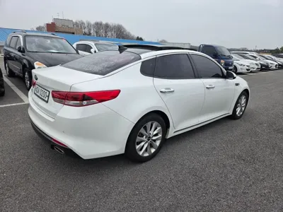 Kia K5 2016, 141000 км, за 5194.04 USD - фото 7