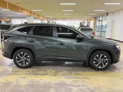 Hyundai Tucson 2023, 47073 км, за 16738.87 USD
