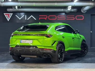 Lamborghini Urus 2024, 16600 км, за 257654.86 USD