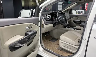 Kia Canival 2015, 168717 км, за 6367.34 USD - фото 11