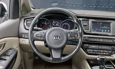 Kia Canival 2015, 168717 км, за 6367.34 USD - фото 13