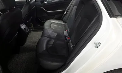 Hyundai Sonata 2016, 80067 км, за 7877.12 USD - фото 12