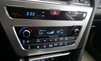 Hyundai Sonata 2016, 80067 км, за 7877.12 USD - фото 17