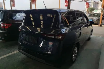 Wuling Jiachen 2022, 12100 км, за 8249 USD