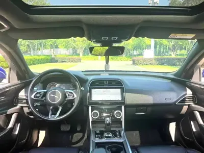 Jaguar XEL 2020, 80000 км, за 12966.37 USD