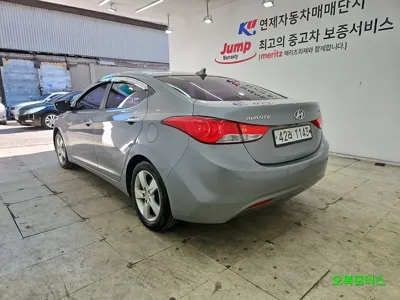 Hyundai Avante 2014, 119100 км, за 3635.65 USD