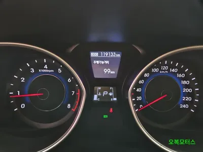 Hyundai Avante 2014, 119100 км, за 3610.35 USD - фото 8