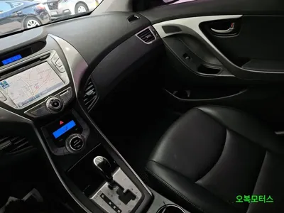Hyundai Avante 2014, 119100 км, за 3610.35 USD - фото 9