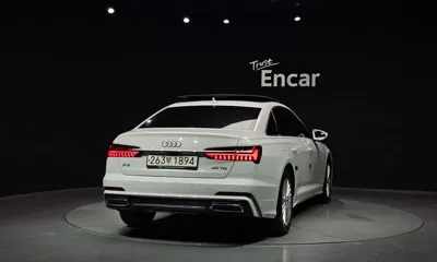 Audi A6 2021, 53218 км, за 19827.07 USD
