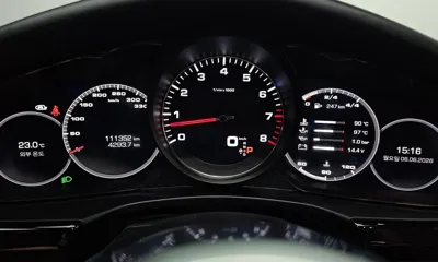 Porsche Panamera 2018, 111352 км, за 44944.65 USD - фото 8