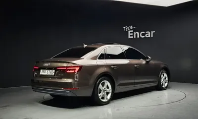 Audi A4 2018, 96769 км, за 11815.68 USD