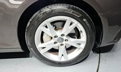 Audi A4 2018, 96769 км, за 11815.68 USD