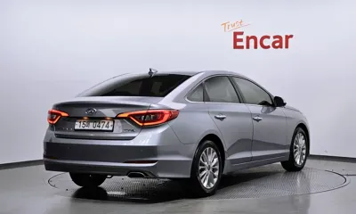 Hyundai Sonata 2016, 119058 км, за 6371.52 USD