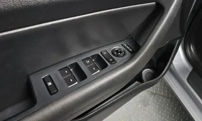Hyundai Sonata 2016, 119058 км, за 6371.52 USD - фото 17