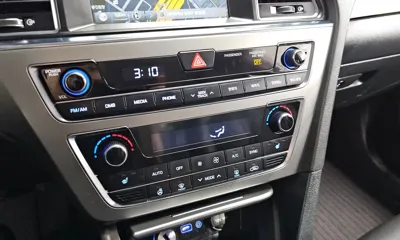 Hyundai Sonata 2016, 119058 км, за 6371.52 USD - фото 20