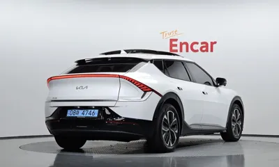 Kia EV6 2022, 47284 км, за 24281.21 USD