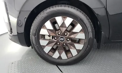 Hyundai Staria 2022, 136737 км, за 14638.31 USD