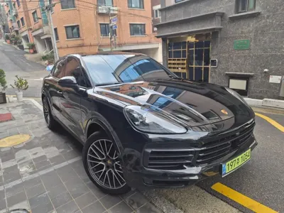 Porsche Cayenne 2023, 45000 км, за 76461 USD