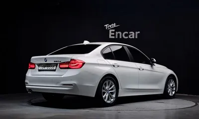 BMW 3-Series 2018, 79074 км, за 10834.22 USD