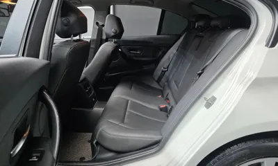BMW 3-Series 2018, 79074 км, за 10834.22 USD - фото 12