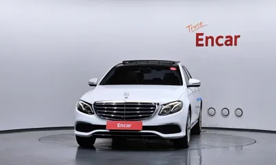 Mercedes-Benz E-Class 2017, 120390 км, за 12800.32 USD