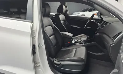 Hyundai Tucson 2018, 64473 км, за 8126.86 USD - фото 10
