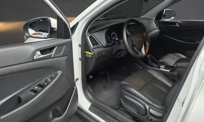 Hyundai Tucson 2018, 64473 км, за 8126.86 USD - фото 11