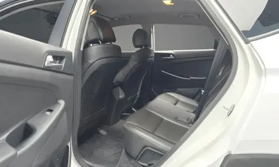 Hyundai Tucson 2018, 64473 км, за 8126.86 USD - фото 12