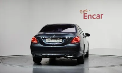 Mercedes-Benz C-Class 2016, 78277 км, за 8450.44 USD