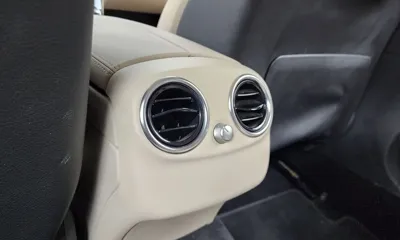 Mercedes-Benz C-Class 2016, 78277 км, за 8444.38 USD - фото 19