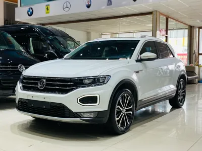 Volkswagen T-Roc · 2018 год