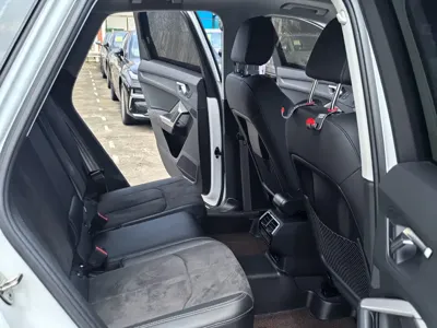Audi Q3 2023, 41000 км, за 21159.1 USD - фото 9