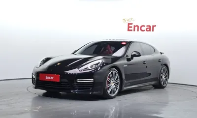 Porsche Panamera · 2016 год