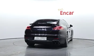 Porsche Panamera 2016, 84200 км, за 33105.93 USD