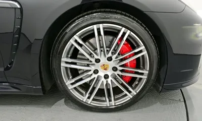 Porsche Panamera 2016, 84200 км, за 33105.93 USD