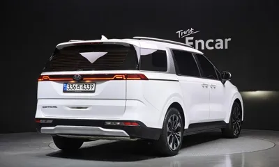 Kia Canival 2021, 46303 км, за 16187.64 USD