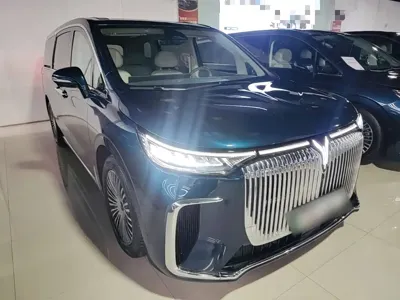 Voyah Dreamer 2025, 13300 км, за 36962.2 USD