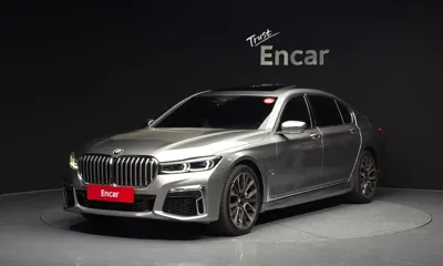 BMW 7-Series · 2020 год