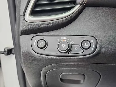 ChevroletGMDaewoo Trax 2021, 76313 км, за 7417.62 USD - фото 15