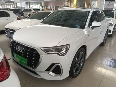 Audi Q3 · 2022 год