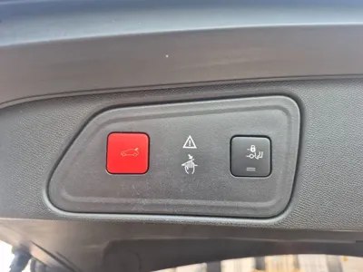 Peugeot 3008 2019, 236849 км, за 8658.26 USD - фото 20