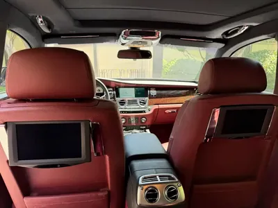 Rolls-Royce Ghost 2014, 120000 км, за 175835.32 USD
