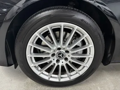 Mercedes-Benz E-Class 2022, 79000 км, за 24614.17 USD