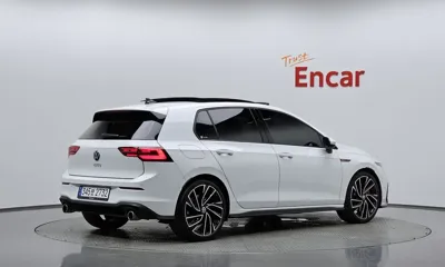 Volkswagen Golf 2024, 17987 км, за 24028.12 USD