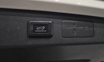 Volkswagen Golf 2024, 17987 км, за 23878.88 USD - фото 34